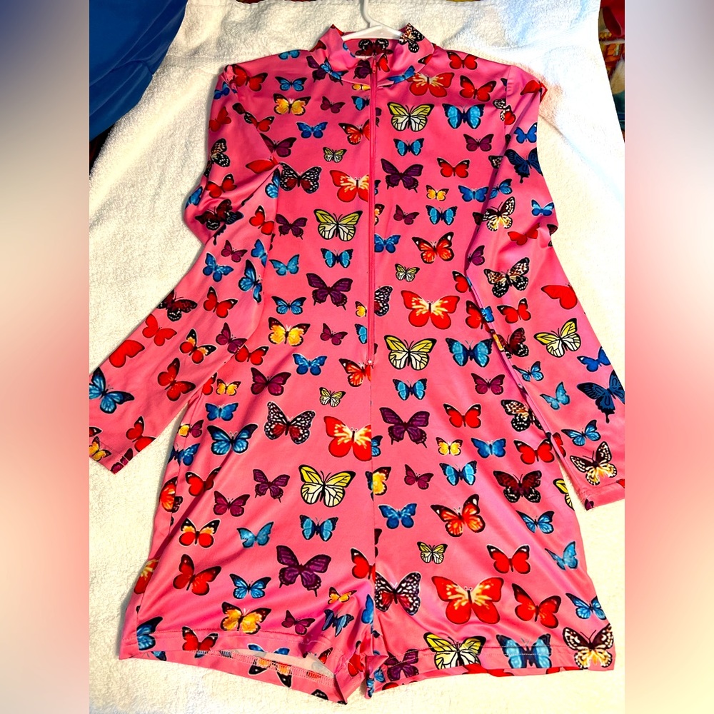 Bought this off Amazon wore it a few times, it’s like brand new